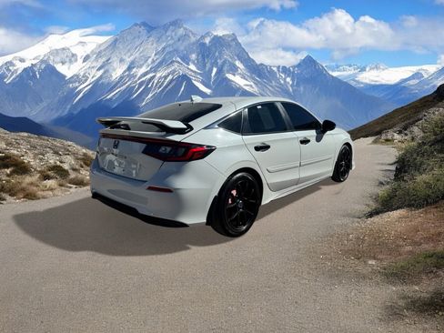 Used 2024 Honda Civic EX-L image 5