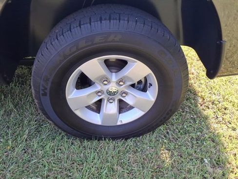 Used 2024 RAM 1500 Classic SLT image 17