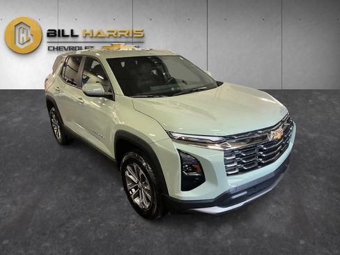 Used 2026 Chevrolet Equinox LT w/ LPO, Floor Liner Package AWD/4WD image 9