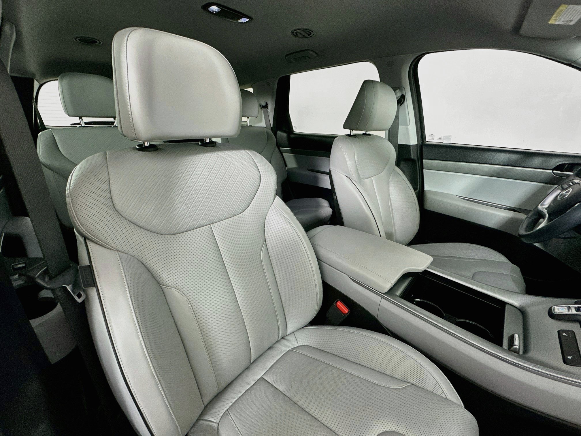 Used 2023 Hyundai Palisade SEL FWD image 26