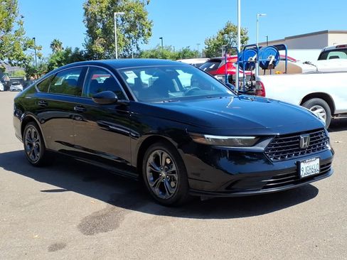 Used 2023 Honda Accord EX image 3
