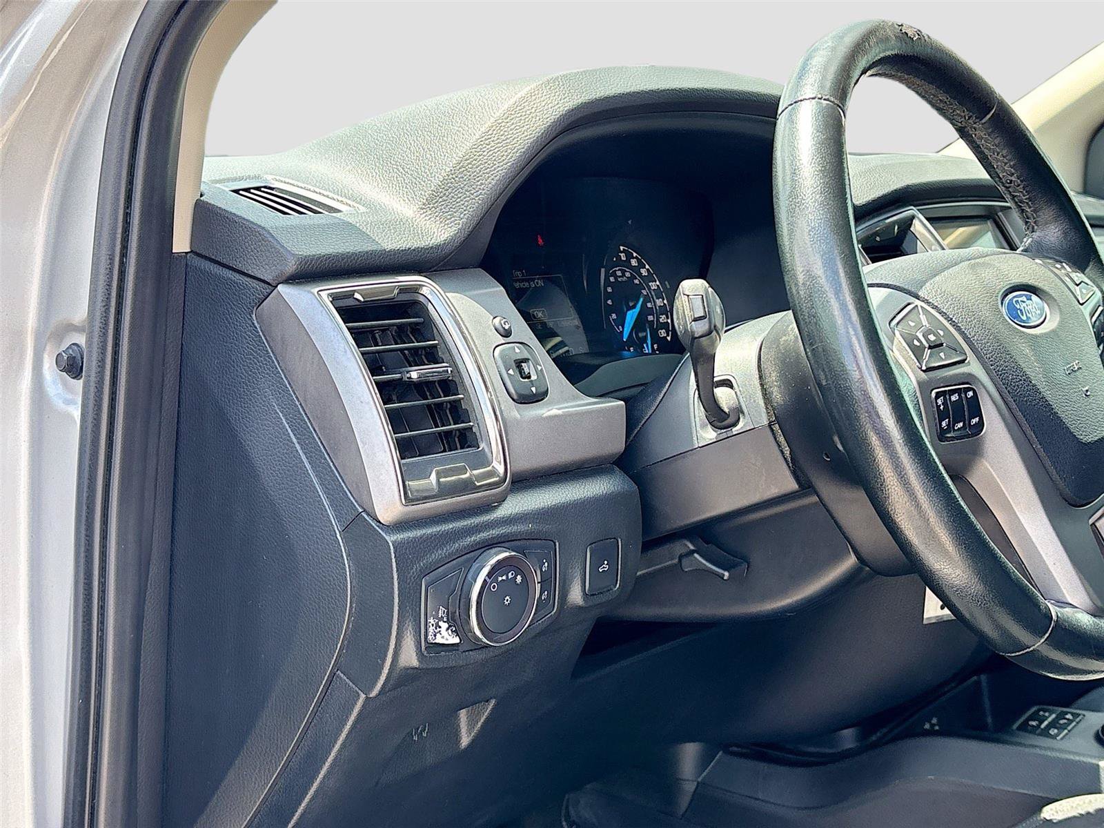 Used 2019 Ford Ranger XLT w/ Equipment Group 301A Mid AWD/4WD image 10