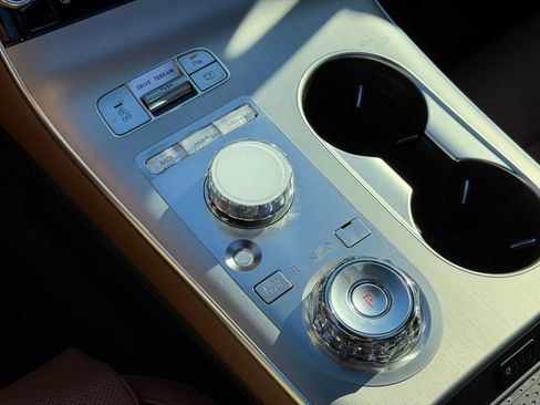 New 2026 Genesis GV70 2.5T Advanced image 25