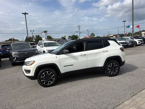 Used 2021 Jeep Compass Trailhawk AWD/4WD image 15