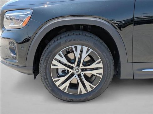 Certified 2025 Mercedes-Benz GLB 250 image 13