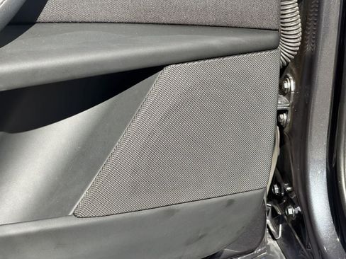 Used 2022 Tesla Model X Plaid image 24