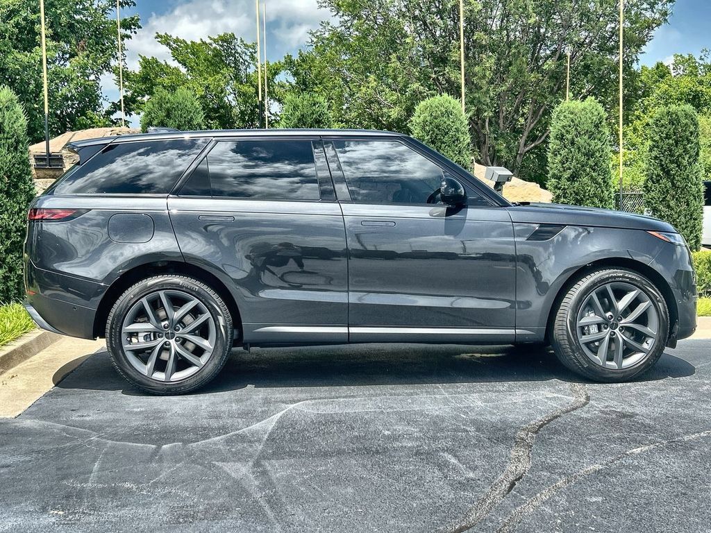 New 2026 Land Rover Range Rover Sport SE AWD/4WD image 6