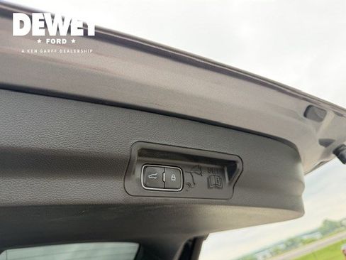 Used 2023 Ford Explorer ST w/ Equipment Group 401A AWD/4WD image 33