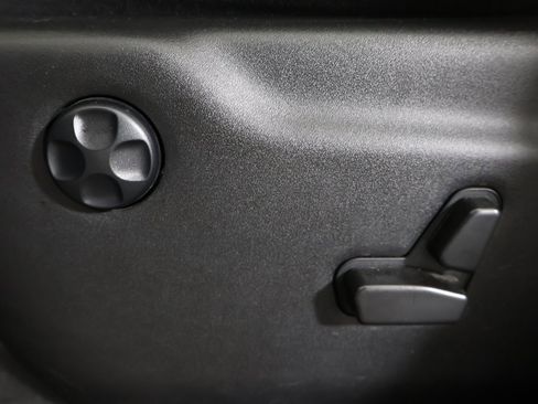 Used 2021 Jeep Grand Cherokee Limited X image 35