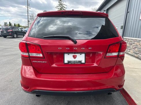 Used 2019 Dodge Journey SE w/ Connectivity Group FWD image 4