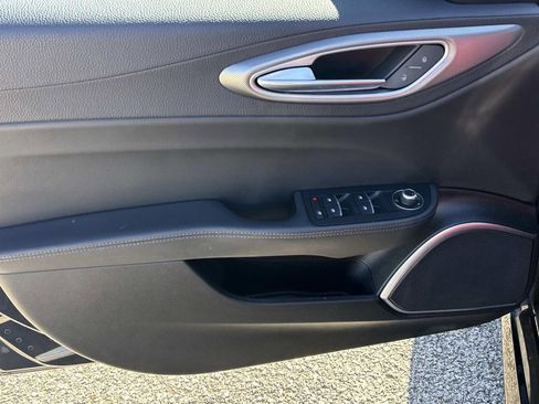 Used 2022 Alfa Romeo Giulia Veloce image 18