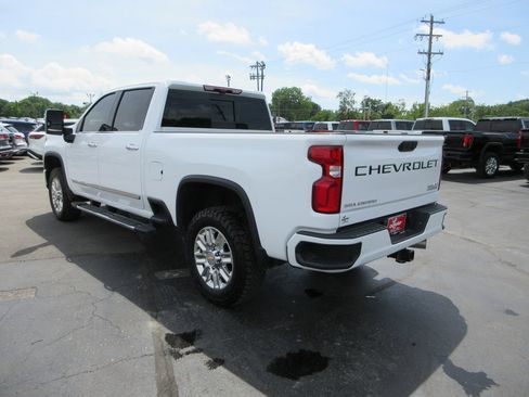 Used 2024 Chevrolet Silverado 2500 High Country w/ Technology Package AWD/4WD image 11