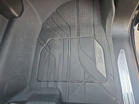 Used 2019 Chevrolet Silverado 1500 RST image 27