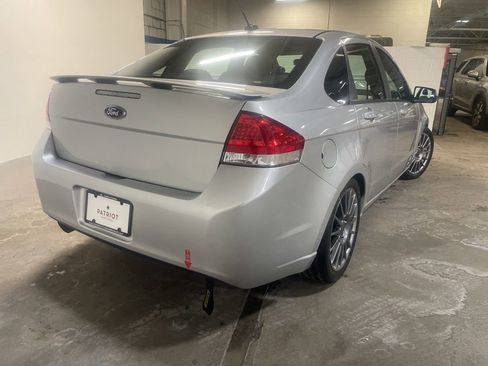 Used 2010 Ford Focus SES image 4
