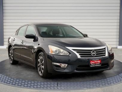 Used 2015 Nissan Altima 2.5 S w/ Power Driver Seat Package