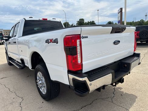 Used 2024 Ford F250 XLT w/ 360-Degree Camera Package AWD/4WD image 4