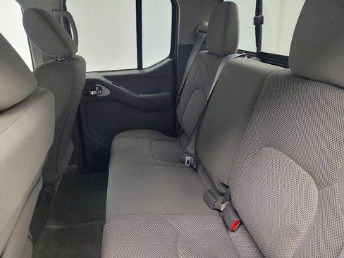 Used 2018 Nissan Frontier SV RWD image 18