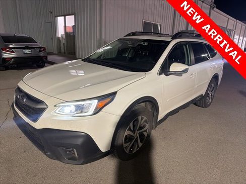 Used 2022 Subaru Outback Limited image 9