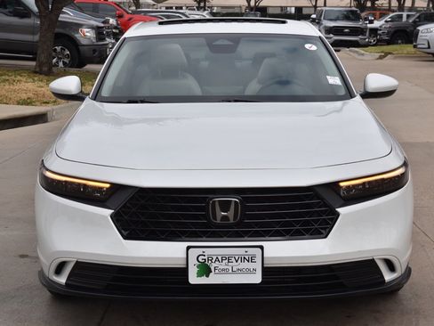 Used 2024 Honda Accord EX image 3