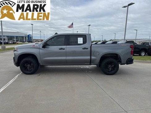 Used 2020 Chevrolet Silverado 1500 LT Trail Boss image 3