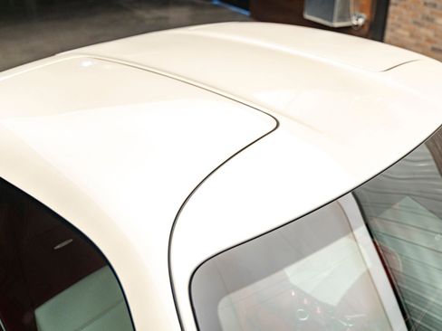 Used 2011 Mercedes-Benz SLS AMG Coupe image 21