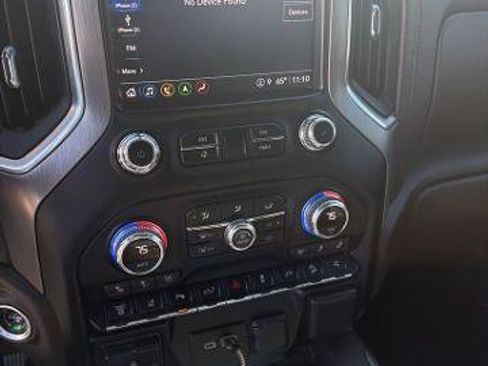 Used 2022 GMC Sierra 2500 Denali image 11