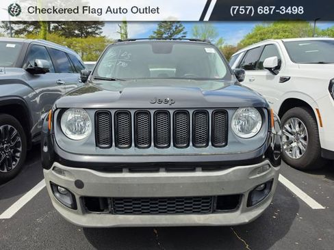Used 2016 Jeep Renegade Latitude image 2