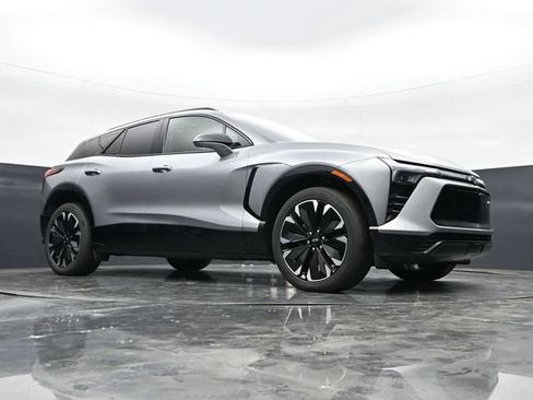 Used 2024 Chevrolet Blazer EV RS AWD/4WD image 37