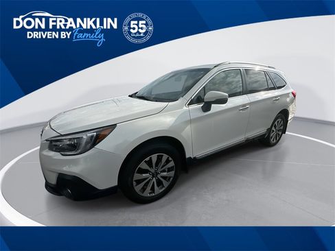 Used 2019 Subaru Outback 3.6R Touring image 1