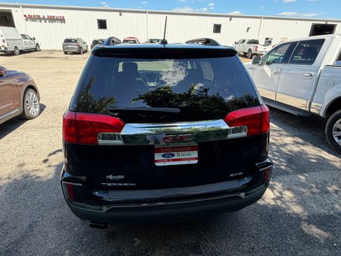 Used 2017 GMC Terrain SLT w/ Open Road Package AWD/4WD image 6