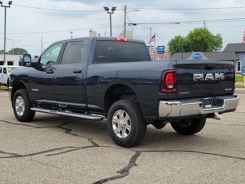 Used 2026 RAM 2500 Big Horn AWD/4WD image 3