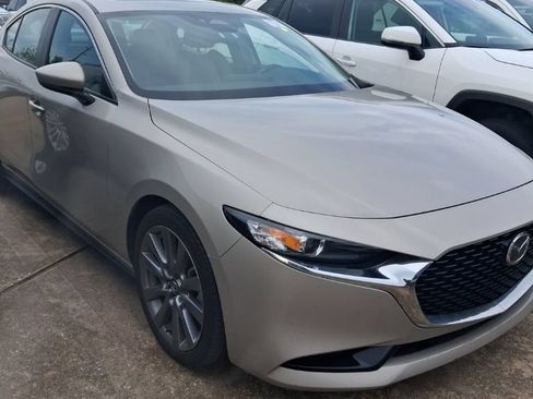 Used 2025 MAZDA MAZDA3 s FWD image 2