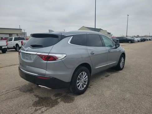 Used 2024 Buick Enclave Premium image 22