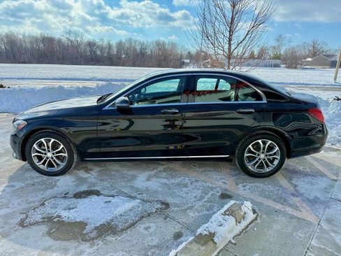 Used 2017 Mercedes-Benz C 300 C 300 4MATIC Sedan 4D image 5
