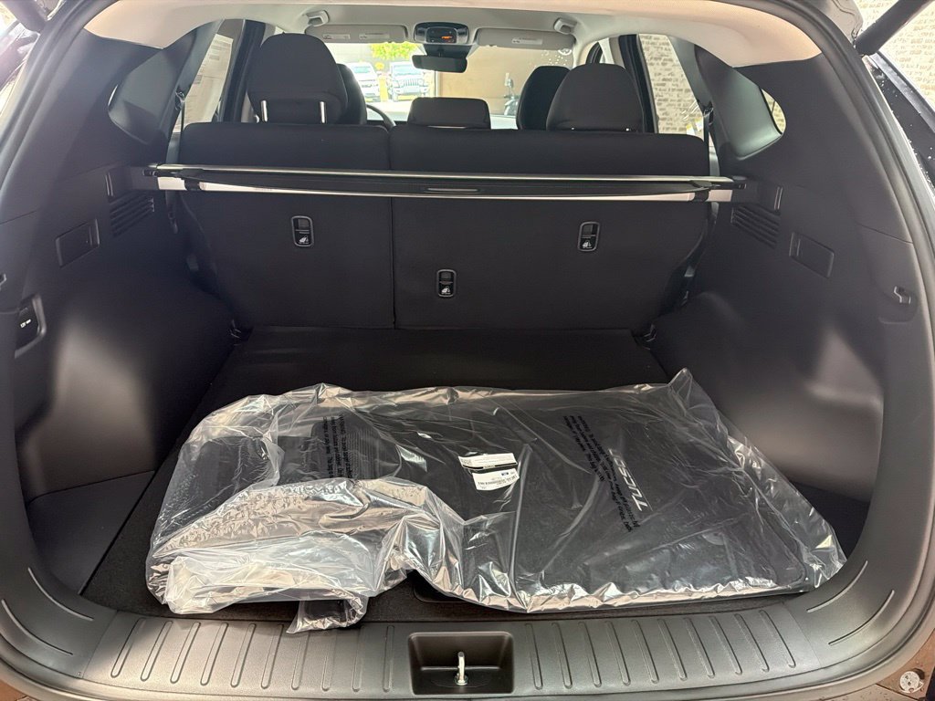 New 2026 Hyundai Tucson SEL FWD image 12