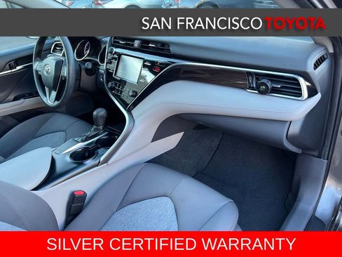 Certified 2018 Toyota Camry LE image 21