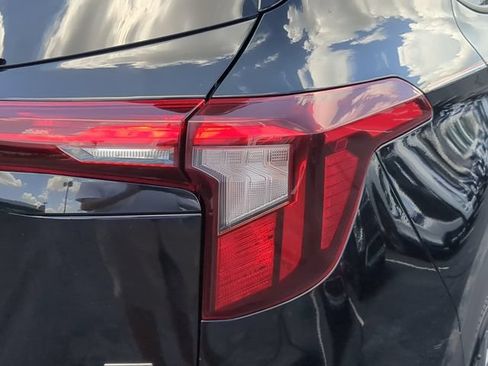 Used 2024 Kia Seltos LX AWD/4WD image 11