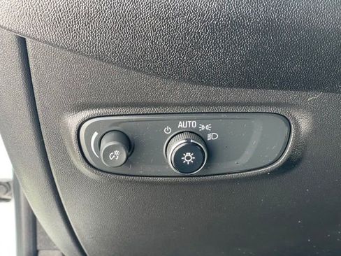 Used 2023 Chevrolet Equinox RS image 14