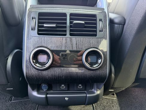 Used 2022 Land Rover Range Rover Sport HSE Silver Edition AWD/4WD image 18