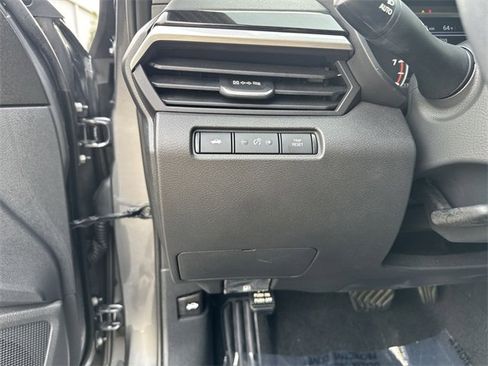 Used 2024 Nissan Altima 2.5 SR w/ SR Premium Package image 24