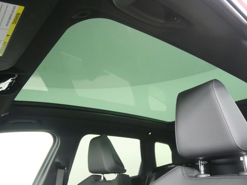 Certified 2025 BMW X3 xDrive30i AWD/4WD image 11