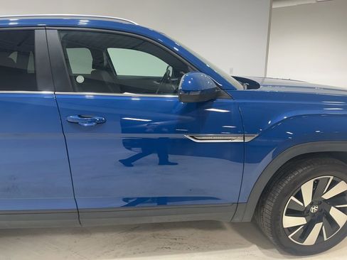 Used 2025 Volkswagen Atlas Cross Sport SE image 16