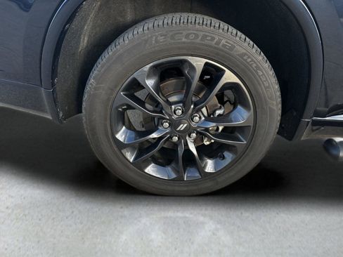 Used 2024 Dodge Durango SXT w/ SXT Blacktop Group AWD/4WD image 30