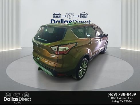 Used 2017 Ford Escape Titanium image 9