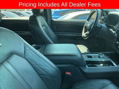 Used 2022 Ford Expedition Platinum RWD image 12