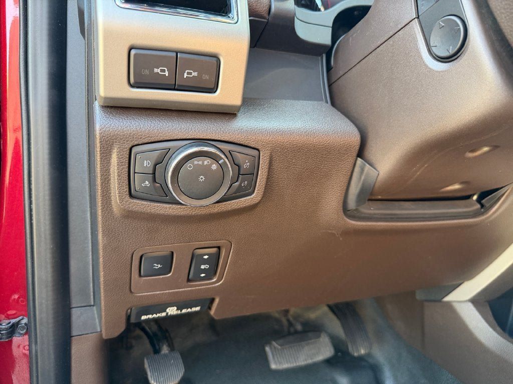 Used 2022 Ford F350 King Ranch w/ King Ranch Ultimate Package AWD/4WD image 20