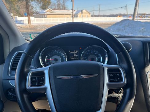 Used 2011 Chrysler Town & Country Touring w/ Security Group image 11