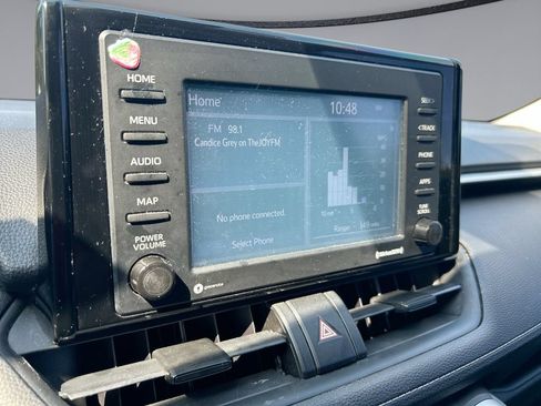 Used 2020 Toyota RAV4 XLE FWD image 22