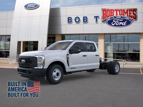 New 2025 Ford F350 XL image 1