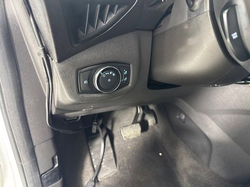 Used 2017 Ford Transit Connect XLT image 14